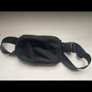 Lululemon belt bag